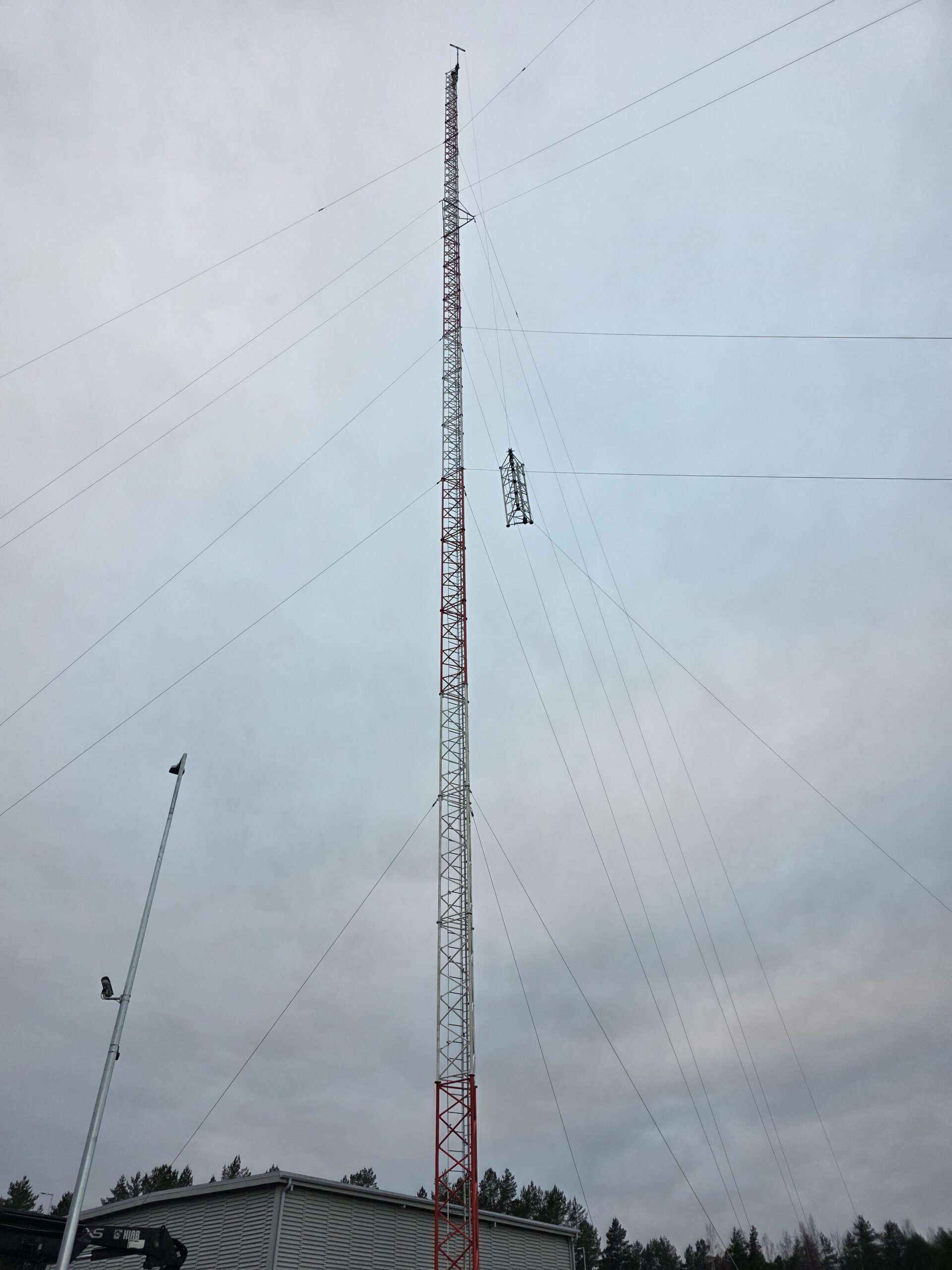 Masti ehitus - meeskond tööl