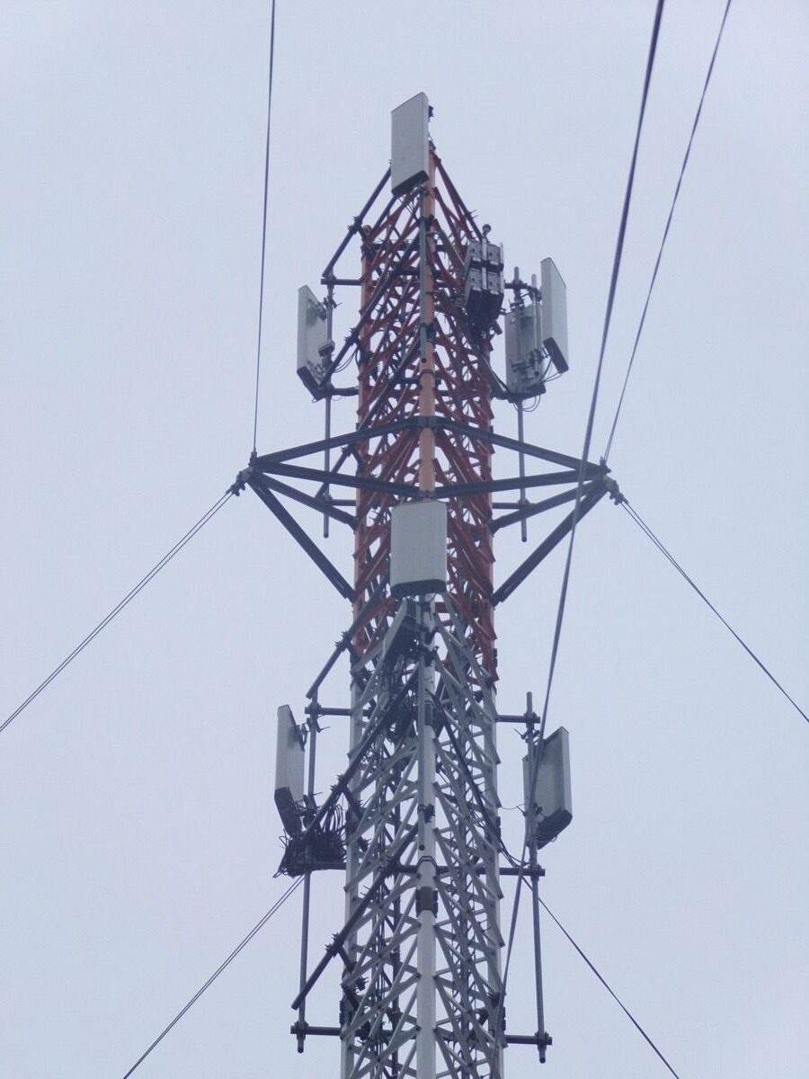 Mobiilsidevõrgu ehitus - antennide paigaldus